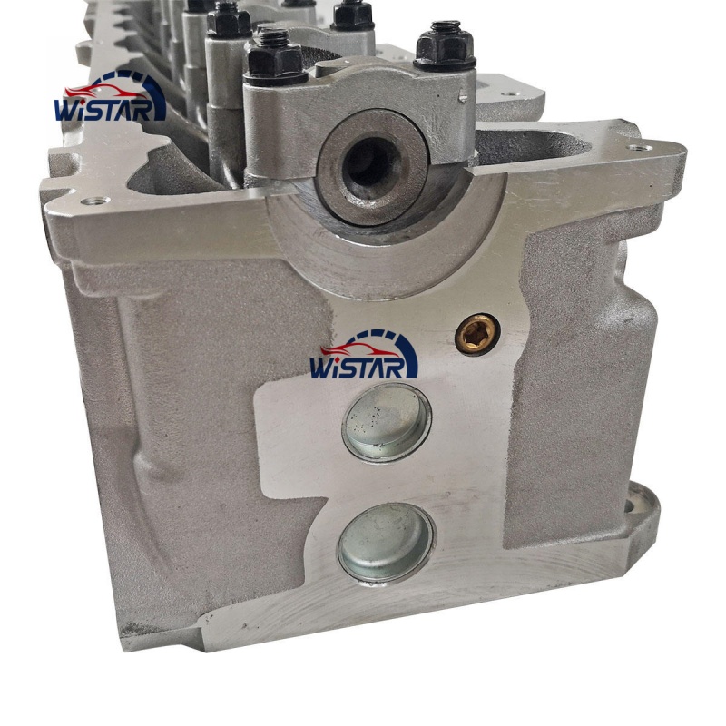 Factory Rd28 Rd28-T Motor Rd28 Engine Cylinder Head for Nissan Patrol Y60 Cedric Gloria Diesel 6 Cylinder Engine
